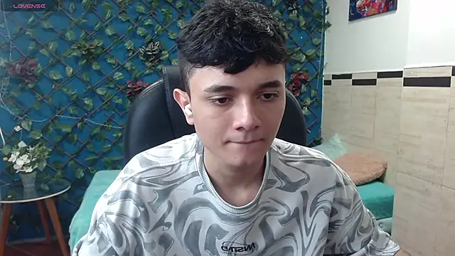 Waturox online show from March 5, 2025, 6:56 pm