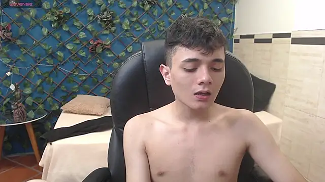 Waturox online show from September 10, 2025, 7:14 pm