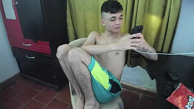 Waturox online show from February 28, 2026, 9:27 pm