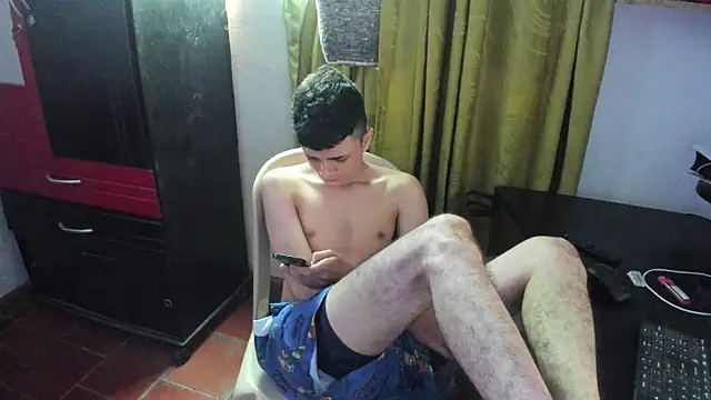 Waturox online show from April 23, 2026, 10:01 pm