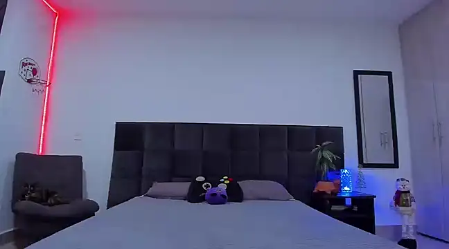 Alexander Martines online show from December 22, 2024, 10:58 pm