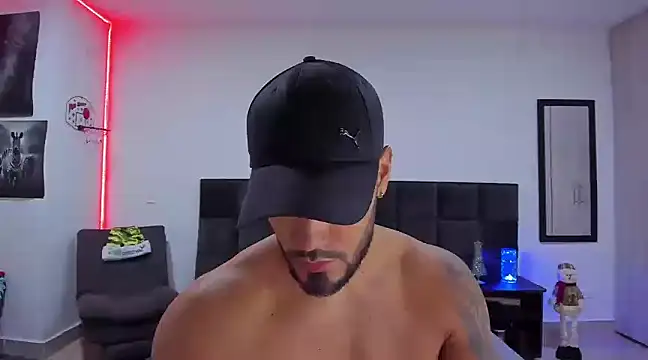 Alexander Martines online show from December 24, 2024, 12:33 am