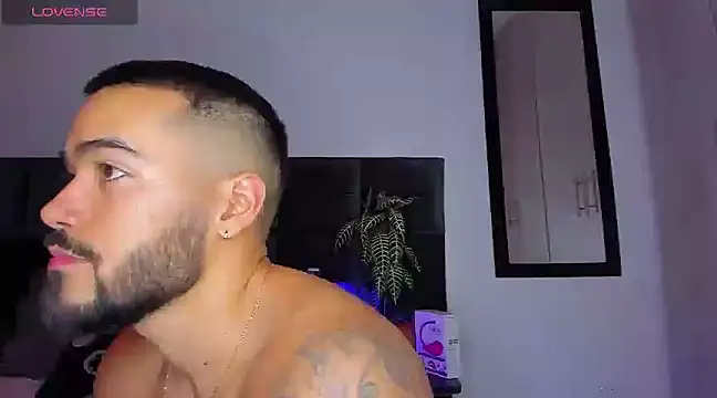 Alexander Martines online show from February 12, 2025, 4:12 am