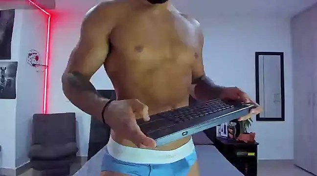 Alexander Martines online show from March 5, 2025, 10:32 pm