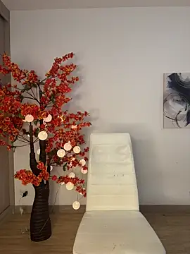 VictoriaHiill online show from February 23, 2026, 7:11 pm