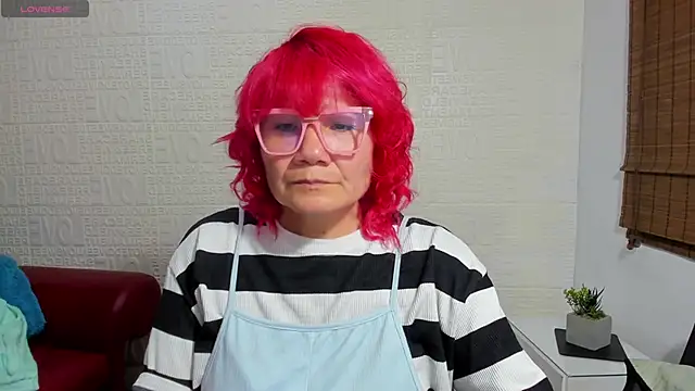 Salomeediaz  online show from February 11, 2025, 9:03 pm