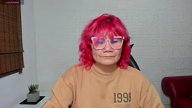 Salomeediaz  online show from February 21, 2025, 9:32 pm