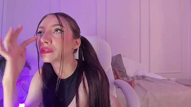 Mariapettit online show from March 11, 2025, 12:28 pm