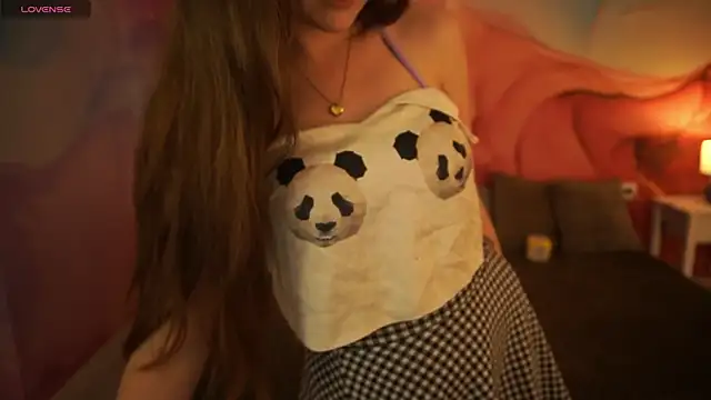 Snapshot of PamelaXX_ chatting on October 14, 2025, 10:32 pm PamelaXX online show from October 14, 2025, 10:32 pm