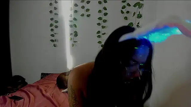 nicole volkov online show from July 28, 2026, 5:58 am
