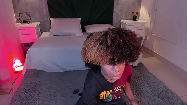 Alexiis Etereo online show from April 21, 2026, 7:28 pm