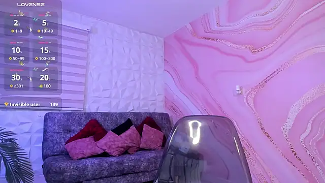 SaraaMills online show from January 11, 2025, 1:48 am