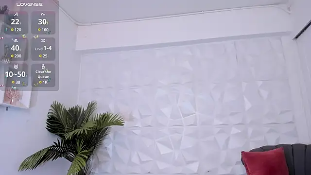 SaraaMills online show from January 14, 2025, 10:12 pm