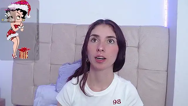 mildre303av online show from December 26, 2024, 8:00 pm