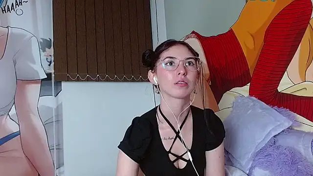 mildre303av online show from January 25, 2025, 7:06 am