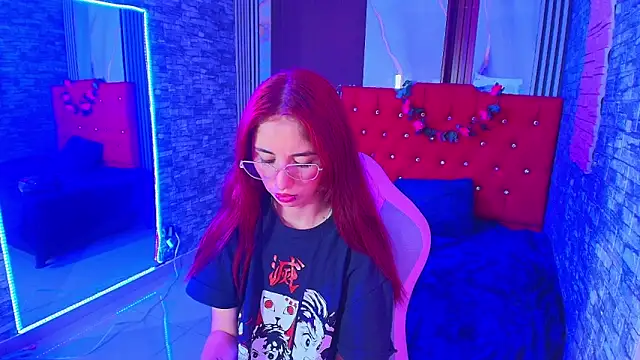 mildre303av online show from October 25, 2025, 8:36 pm