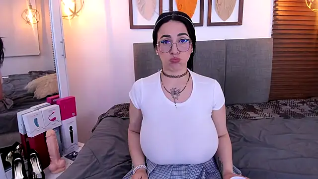 Scarleth swann online show from September 23, 2025, 11:24 am