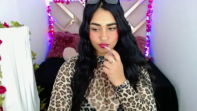 Charlotte cute18 online show from March 7, 2025, 6:57 am