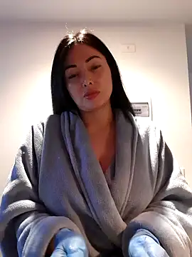 Snapshot of _monicab chatting on February 6, 2025, 10:43 pm monicab online show from February 6, 2025, 10:43 pm