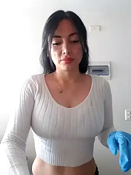 Snapshot of _monicab chatting on February 9, 2025, 6:58 pm monicab online show from February 9, 2025, 6:58 pm