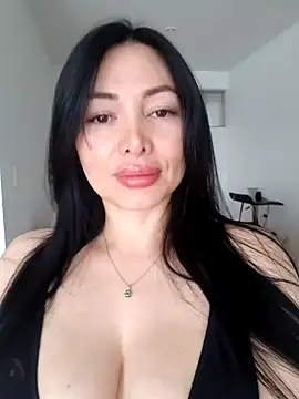 Snapshot of _monicab chatting on March 2, 2025, 1:05 pm monicab online show from March 2, 2025, 1:05 pm