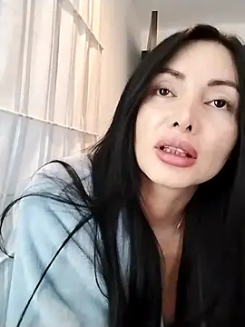 Snapshot of _monicab chatting on March 11, 2025, 11:04 pm monicab online show from March 11, 2025, 11:04 pm