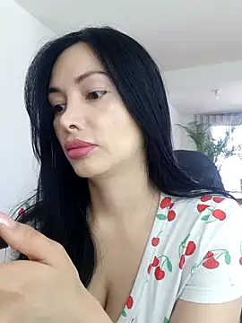 Snapshot of _monicab chatting on September 21, 2025, 1:35 pm monicab online show from September 21, 2025, 1:35 pm