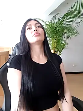 Snapshot of _monicab chatting on October 5, 2025, 3:54 pm monicab online show from October 5, 2025, 3:54 pm