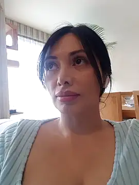 Snapshot of _monicab chatting on November 15, 2025, 8:16 pm monicab online show from November 15, 2025, 8:16 pm