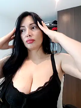 Snapshot of _monicab chatting on November 18, 2025, 12:05 am monicab online show from November 18, 2025, 12:05 am