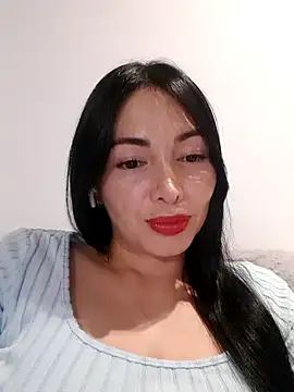 Snapshot of _monicab chatting on May 28, 2026, 3:26 am monicab online show from May 28, 2026, 3:26 am