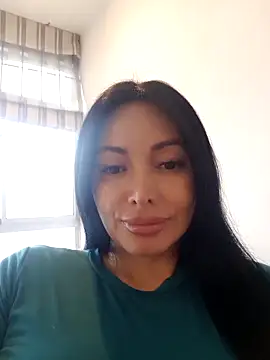 Snapshot of _monicab chatting on June 9, 2026, 11:49 pm monicab online show from June 9, 2026, 11:49 pm