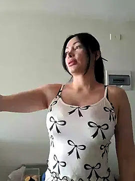 Snapshot of _monicab chatting on July 12, 2026, 6:21 pm monicab online show from July 12, 2026, 6:21 pm