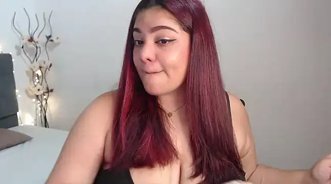 KathyGonzalez online show from February 26, 2025, 2:03 pm