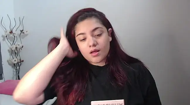 KathyGonzalez online show from March 1, 2025, 2:23 pm