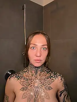 ElenaHaze online show from April 13, 2026, 6:41 am