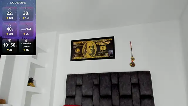 MattRodriguez9 online show from February 19, 2025, 1:06 pm