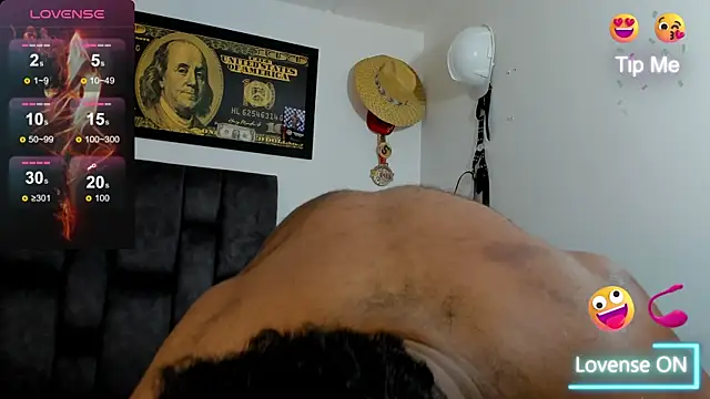 MattRodriguez9 online show from April 17, 2026, 9:12 am