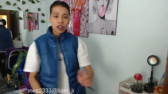 Jonesliam23 online show from February 28, 2025, 6:52 pm