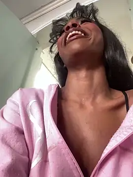 adaraSmiith online show from December 11, 2024, 5:59 pm