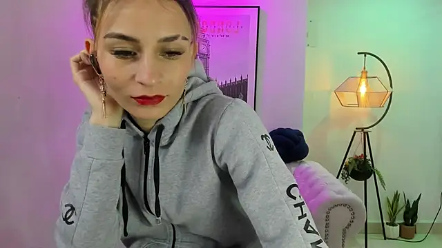 Tamara slimx online show from March 23, 2025, 3:43 am