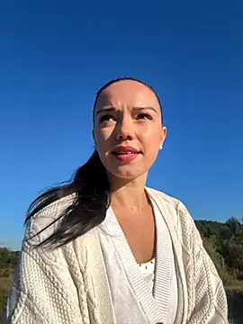 Vanesskaa online show from September 22, 2025, 4:20 pm