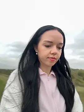 Vanesskaa online show from October 9, 2025, 5:00 pm