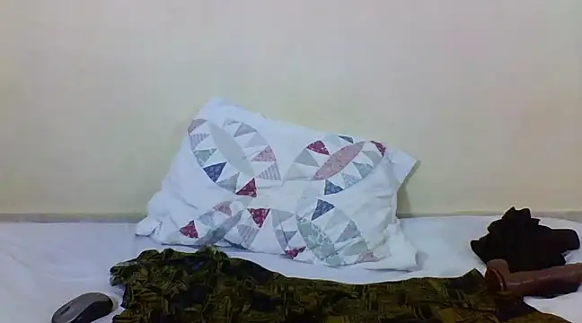 preettys56 online show from February 23, 2025, 9:48 pm