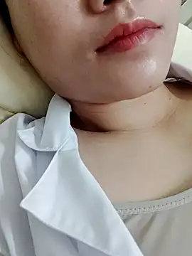  Attractivegirl33 online show from October 2, 2025, 4:30 am