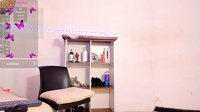 rose scottt online show from February 19, 2025, 2:44 pm