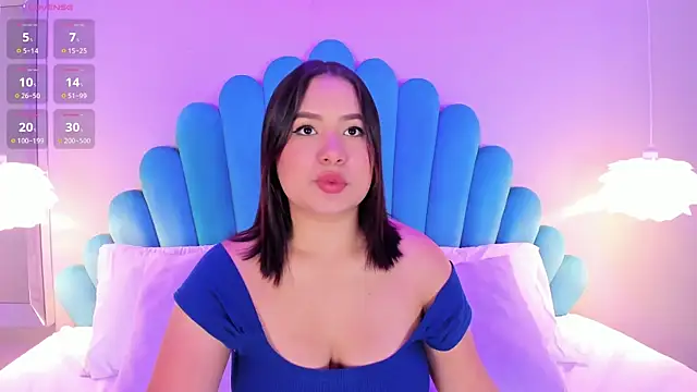 HannaKarson online show from February 25, 2025, 11:30 am