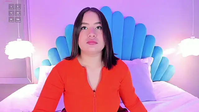 HannaKarson online show from March 10, 2025, 11:32 am