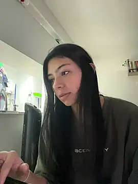 Liissa cute  online show from December 15, 2024, 3:45 am