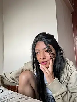 Liissa cute  online show from December 18, 2024, 4:28 pm